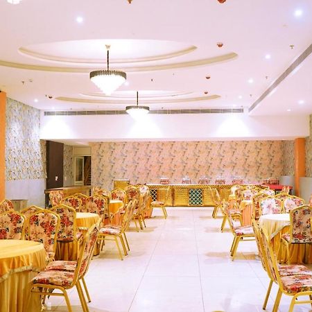 Aa Hotels & Resorts Zirakpur 외부 사진