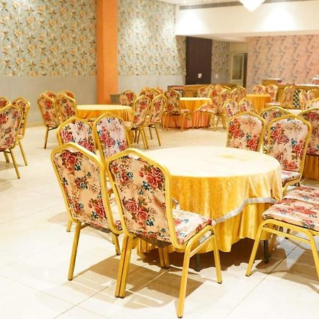 Aa Hotels & Resorts Zirakpur 외부 사진