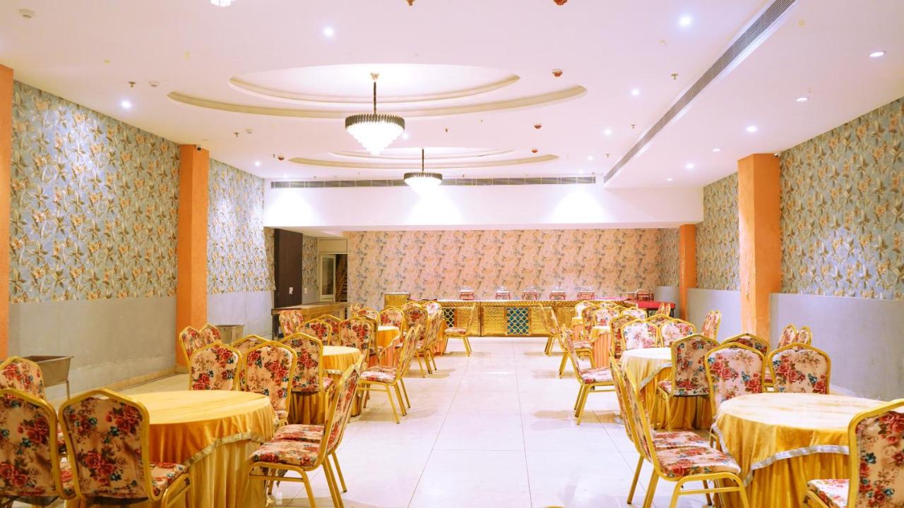 Aa Hotels & Resorts Zirakpur 외부 사진